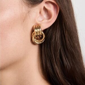 Heaven Mayhem knocker Gold Earrings